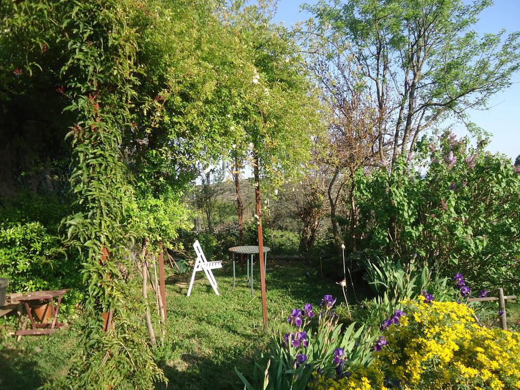 La Colline Bleue Bed & Breakfast Banne Dış mekan fotoğraf