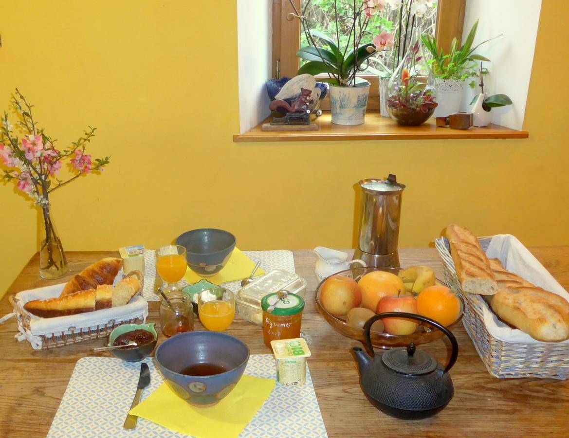 La Colline Bleue Bed & Breakfast Banne Dış mekan fotoğraf