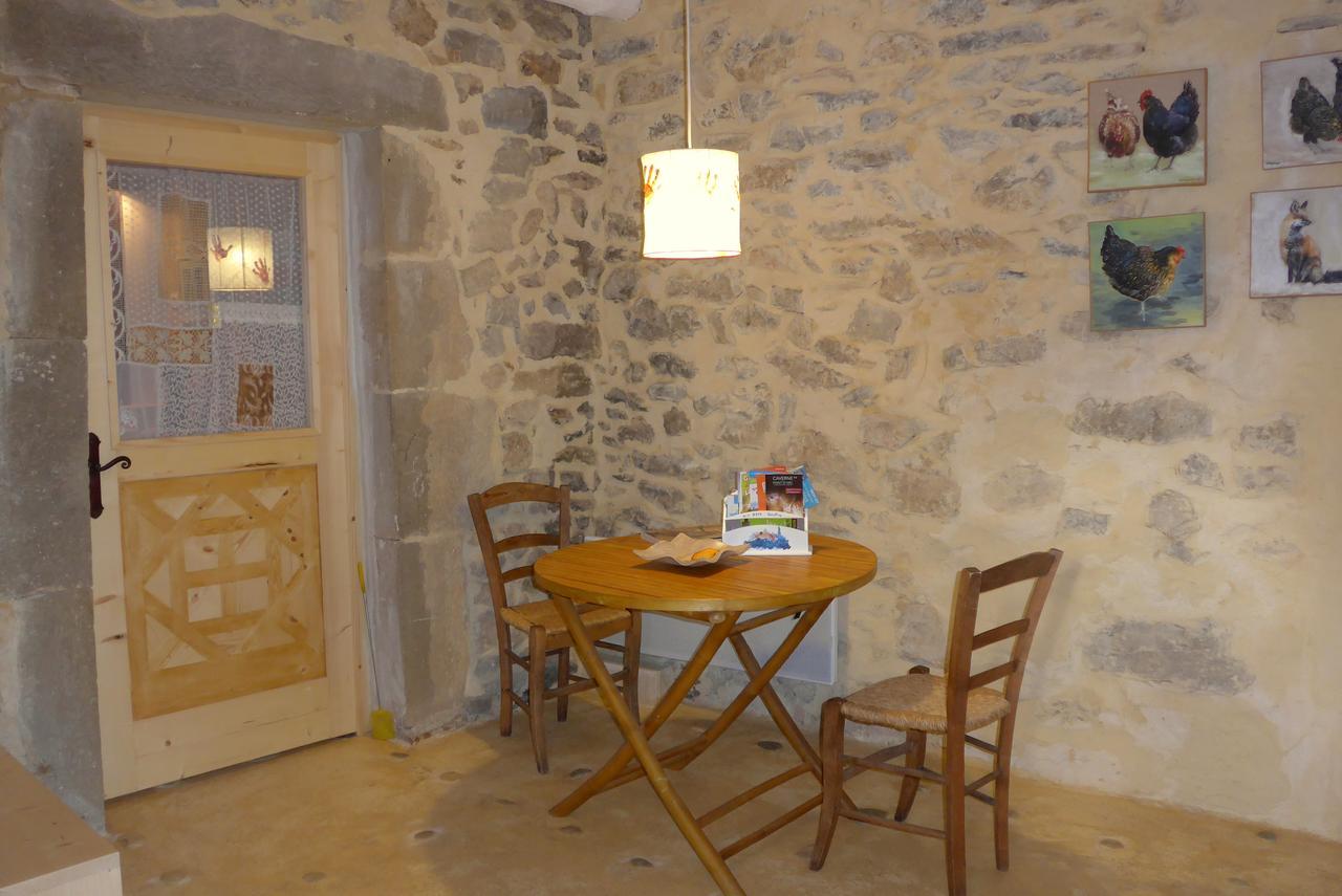 La Colline Bleue Bed & Breakfast Banne Dış mekan fotoğraf